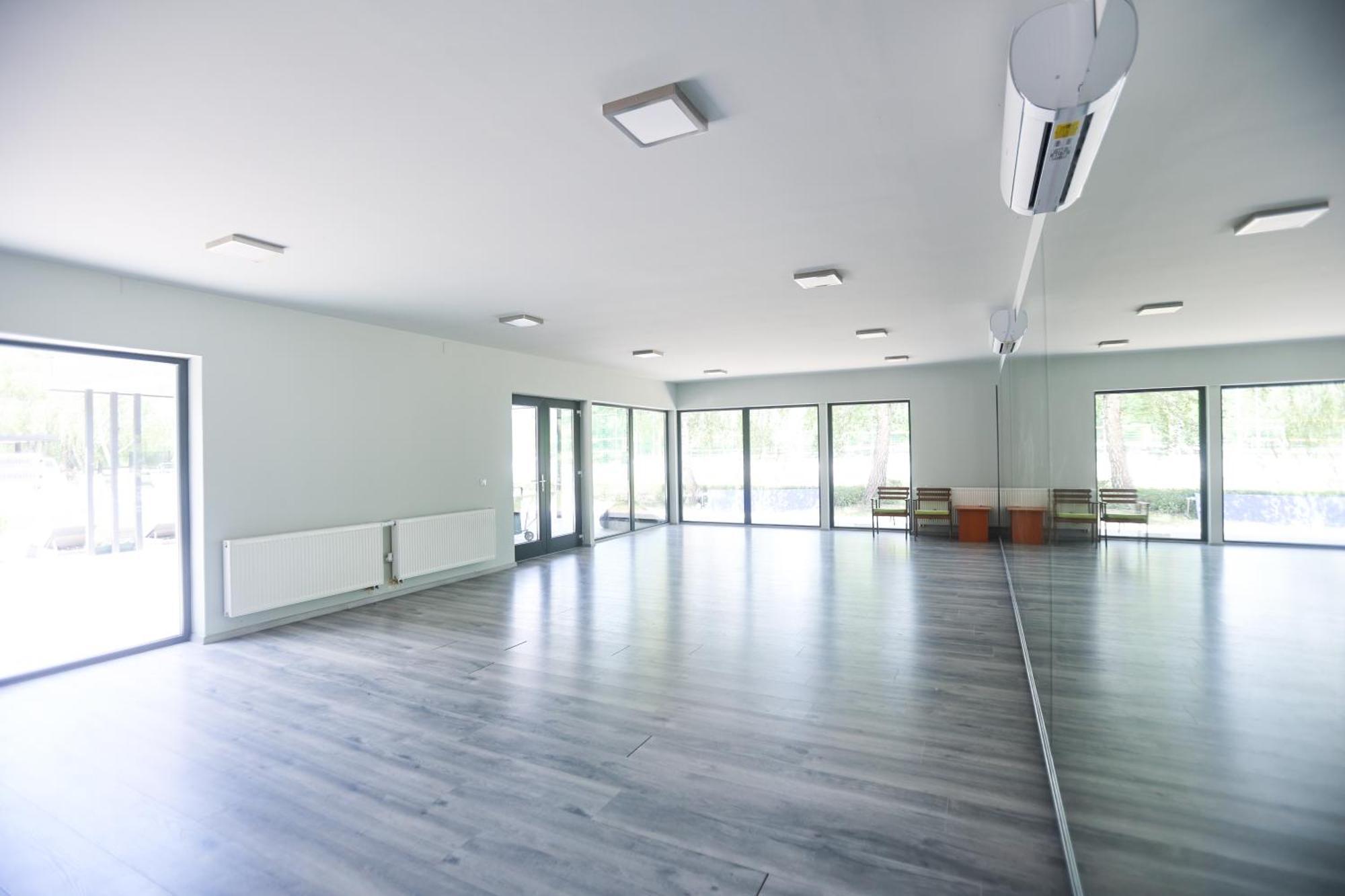 Mohacsi Wellness Vendeghaz Es Lovasklub Hotel Buitenkant foto