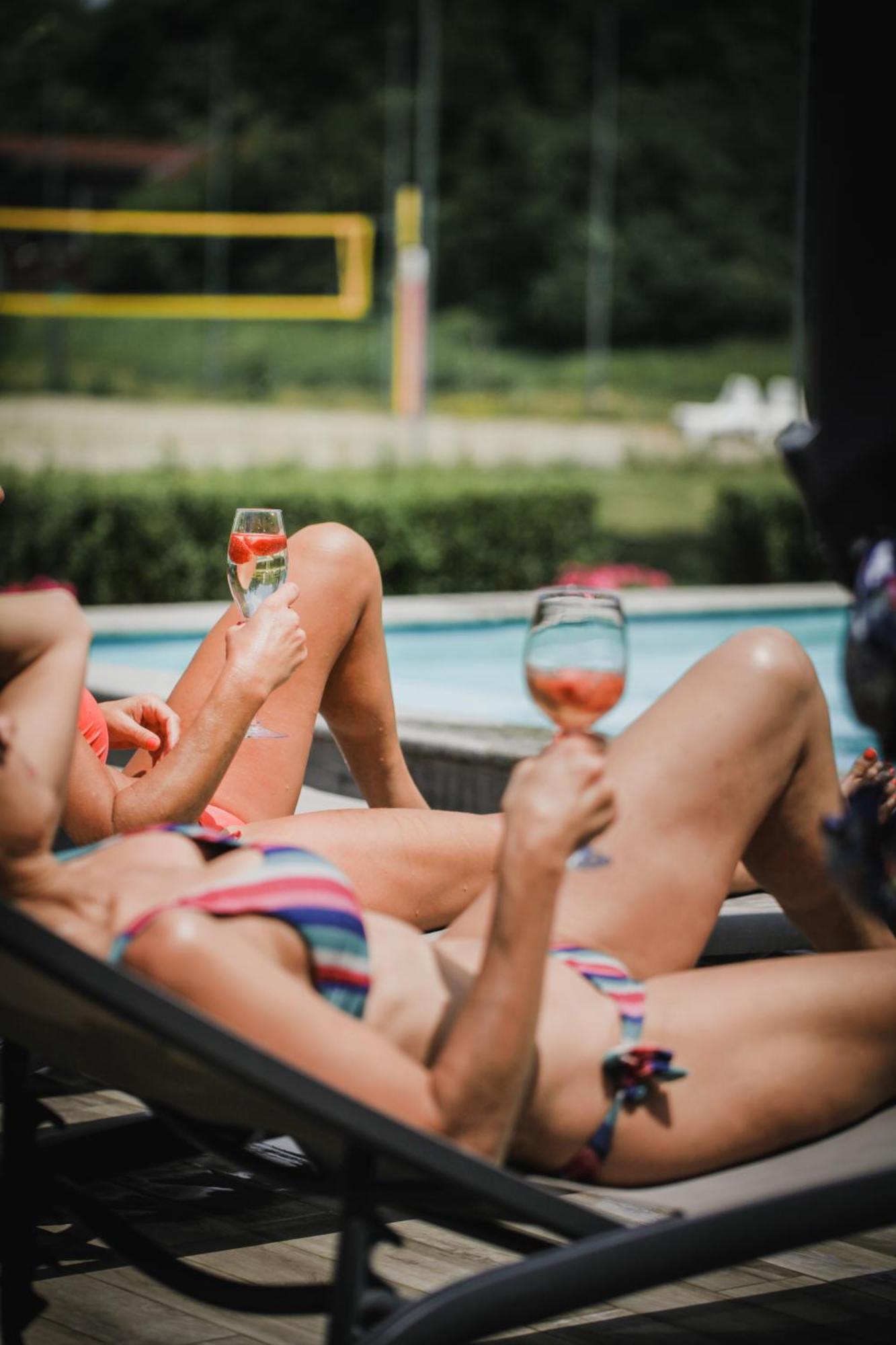 Mohacsi Wellness Vendeghaz Es Lovasklub Hotel Buitenkant foto